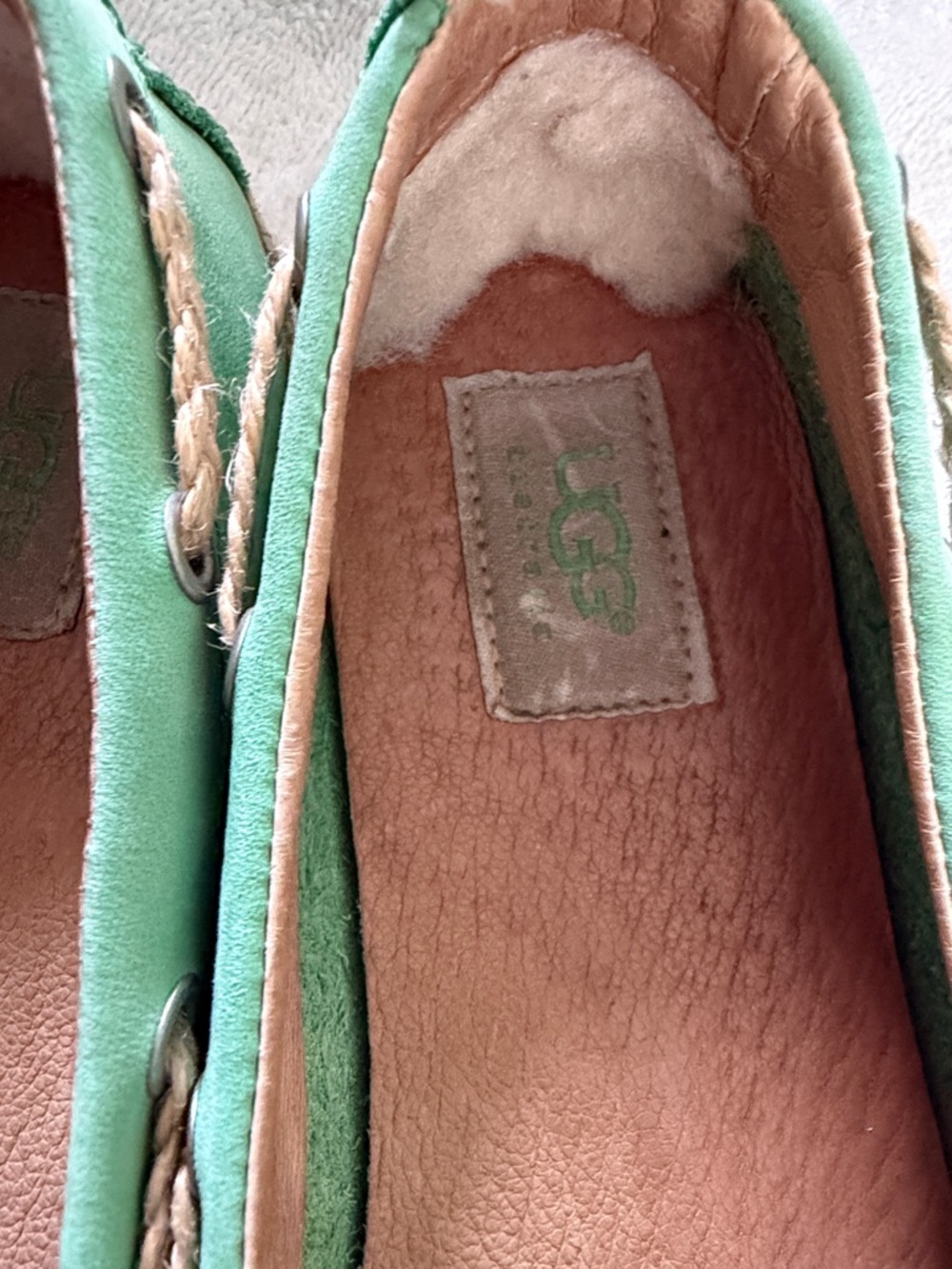 UGG Mint Green chivon stitched Leather Moccasin Loafers size 8 - Picture 6 of 8